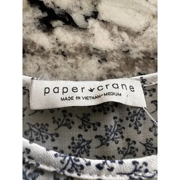 Paper Crane Womens Tiered Floral Top Green boho Blouse Medium M - Picture 5 of 7